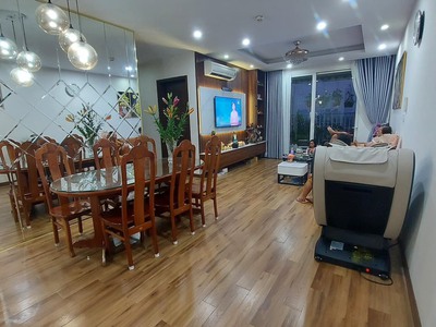 Bán căn hộ chung cư ngoại giao đoàn, toà n02 t1, dt 110m, 3 ngủ, full nội thất, nhà thoáng mát 0