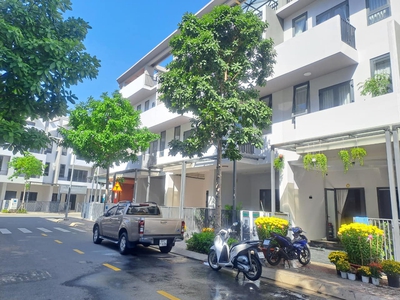 Nhà Phố The Pearl Riverside TT Bến Lức, Giá 3,3 Tỷ SHR 4