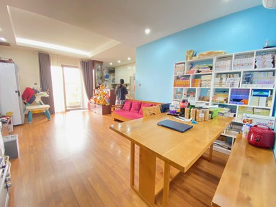 Bán căn hộ chung cư homecity 177 trung kính, tòa v4 lô góc, 3 ngủ, full nội thất, nhà thoáng mát 0