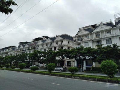 Chính chủ bán biệt thự thành phố giao lưu 281m2, căn góc 3 mặt tiền 0