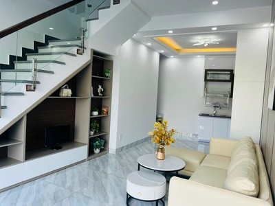 Bán nhà đẹp 3 tầng mới thiết kế hiện đại, view đẹp thuộc đường Đặng Quốc Chinh- phường Lê Thanh Nghị 3