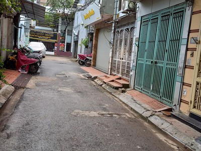 Bán đất phân lô cầu giấy, ngõ thông, vỉa hè, ô tô tránh, đỗ cửa, 49m 8.3 tỷ 2