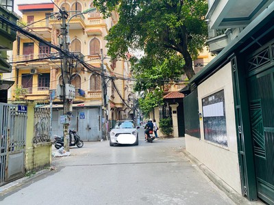 Bán đất phân lô cầu giấy, ngõ thông, vỉa hè, ô tô tránh, đỗ cửa, 49m 8.3 tỷ 0