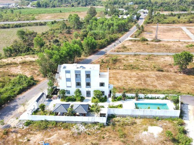 Chuyện nhượng biệt phủ 789m2 đối diện cụm cn sông cầu, đường nhựa 26m 1