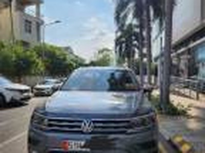 Chính chủ cần bán xe volkswagen tiguan elegance 2020  nguyễn hữu cảnh , phường 22 , quận bình thạnh 1