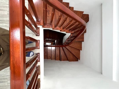 Bán nhà lô góc 5 tầng phố nguyễn trãi 46m gần ngã tư sở royal city tngõ thông kinh doanh ô tô đỗ 3