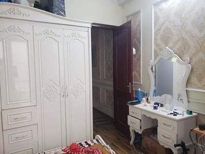 E mình còn dư 2 phòng ở đường thụy phương cần cho thuê 4