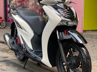 Cần bán SH Việt 150 ABS 2018 màu trắng cực chất lượng. 0