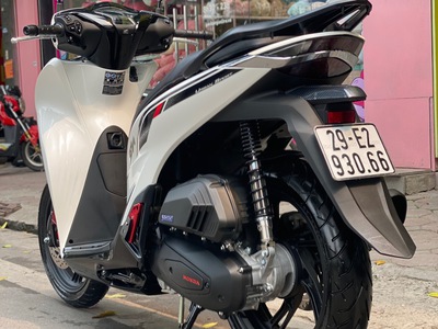 Cần bán SH Việt 150 ABS 2018 màu trắng cực chất lượng. 2