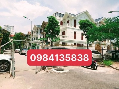 Bán nhà BT Lô góc, C37 Bắc Hà, DT 250m x 3,5 tầng. Giá 49,5 tỷ.LH: 0984135838 0