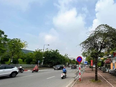 Bán nhanh biệt thự mỹ đình dt 145m, 4 tầng, mt 24m, giá chào 36 tỷ. lô góc, kinh doanh đỉnh. 0