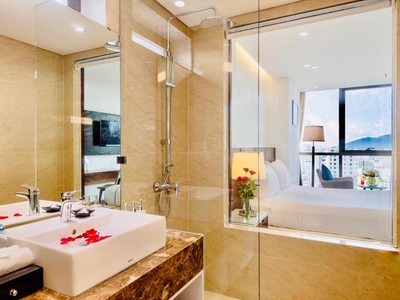 Cần bán khách sạn biển 4 sao đường võ văn kiệt. phước mỹ. sơn trà. đà nẵng.100 phòng 2