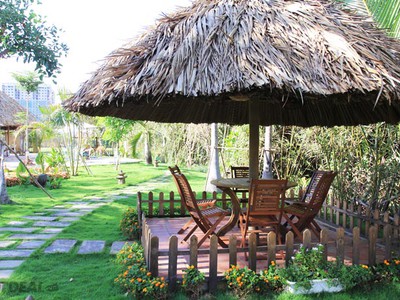Bán lá xé lợp quán ăn, nhà hàng, khu du lịch 2