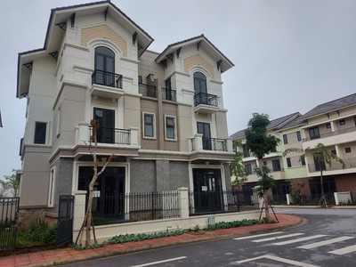 Bán cặp biệt thự song lập 270m giá tốt nhất dự án. 1