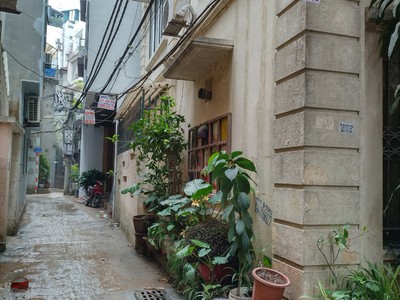 Chính chủ cho thuê nhà 3 tầng, Quảng An, Tây Hô, HN  ngay cổng phủ 0