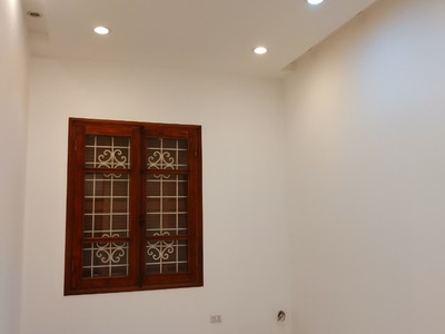 Chính chủ cho thuê nhà 3 tầng, Quảng An, Tây Hô, HN  ngay cổng phủ 3