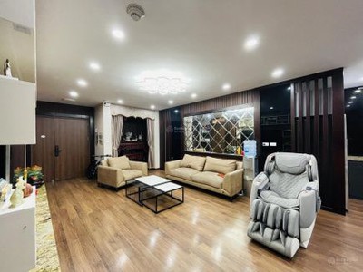 Xe gia đình còn mới đến 99% 370