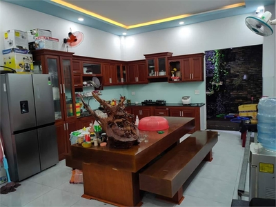Xe gia đình còn mới đến 99% 830