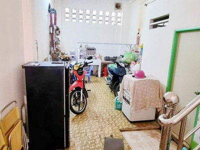 Xe gia đình còn mới đến 99% 283