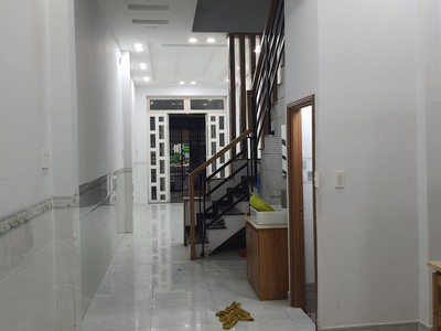 Xe gia đình còn mới đến 99% 276