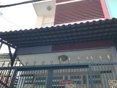 Xe gia đình còn mới đến 99% 230