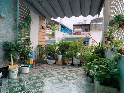 Xe gia đình còn mới đến 99% 313