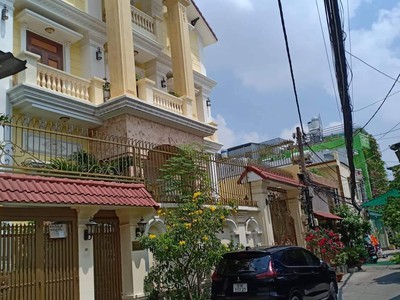 Bán nhà biệt thự thoại ngọc hầu, tân phú, 3 tầng, ngang 8 x 15.5, chỉ 12 tỷ 95. 0