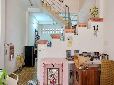 Xe gia đình còn mới đến 99% 279