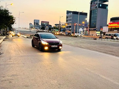 Xe gia đình còn mới đến 99% 644
