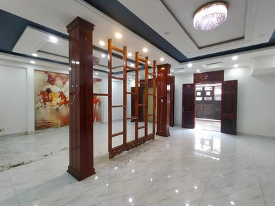 Xe gia đình còn mới đến 99% 140