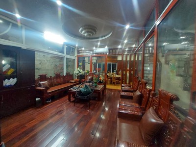 Xe gia đình còn mới đến 99% 292