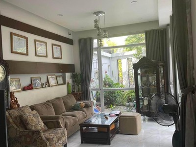 Xe gia đình còn mới đến 99% 797