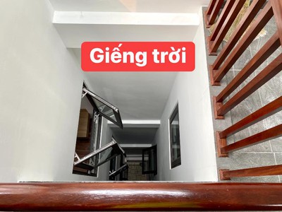 Xe gia đình còn mới đến 99% 818