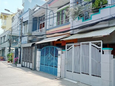 Xe gia đình còn mới đến 99% 280