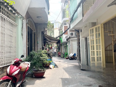 Xe gia đình còn mới đến 99% 122