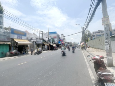 Xe gia đình còn mới đến 99% 209