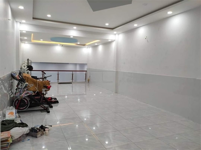 Xe gia đình còn mới đến 99% 833
