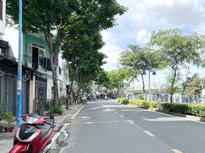 Xe gia đình còn mới đến 99% 97