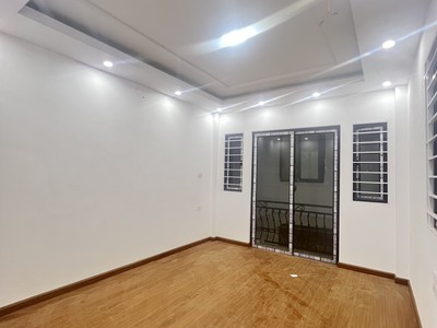 Xe gia đình còn mới đến 99% 657