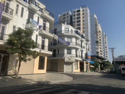 Xe gia đình còn mới đến 99% 437