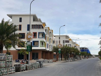 Xe gia đình còn mới đến 99% 903