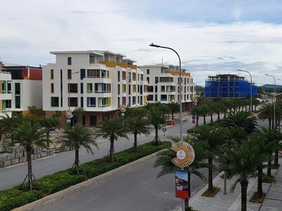 Xe gia đình còn mới đến 99% 905