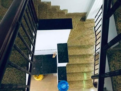 Xe gia đình còn mới đến 99% 379