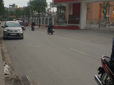 Bán  căn shophouse khu chung cư homeland, view trường, kinh doanh tốt, 35m2, nhỉnh 2 tỷ 3
