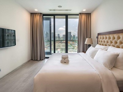 Xe gia đình còn mới đến 99% 364