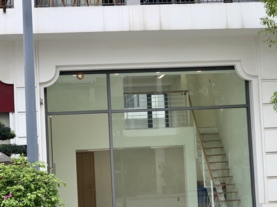 Hính chủ cho thuê lâu dài tầng 1 shophouse tại khu đô thị mới the manor central park, phố nguyễn 0