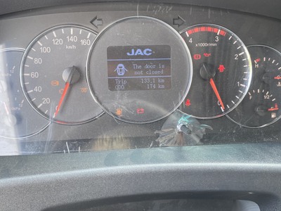 Xe tải JAC N650S Plus 6.4 Tấn Thùng kín 8