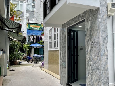 Xe gia đình còn mới đến 99% 923