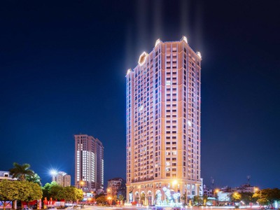 Cho thuê căn hộ 2 phòng ngủ 2 WC tầng trung view hồ Tây 0