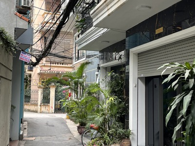 Bán nhà phố cổ ngọc lâm, dt 55m, 5t, 6.5 tỷ, nhà mới,  ô tô vào nhà, nội thất sang trọn 0